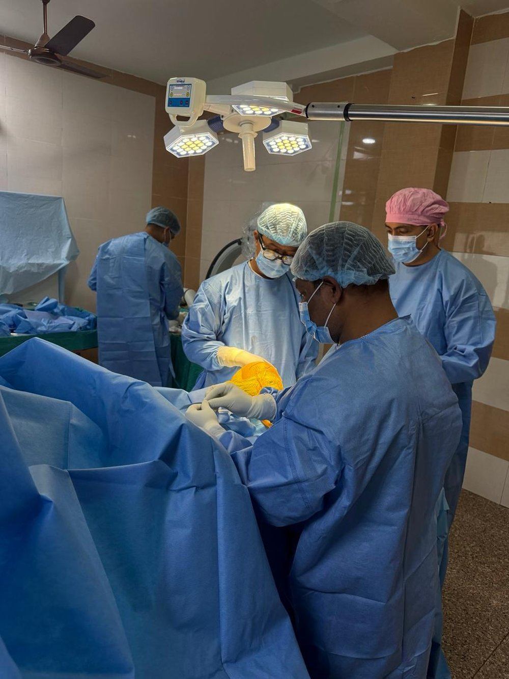 A TSN-affiliated surgical team performing a trauma procedure in an operating theatre